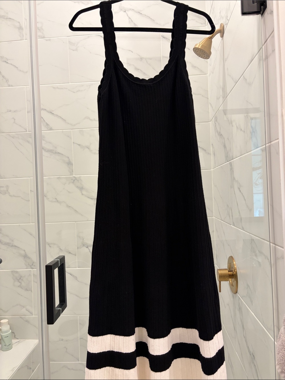 Elie Tahari Black & White Sleeveless Knit Dress Contrast Wave Hem ✨